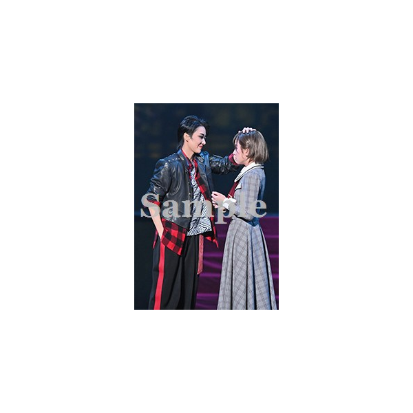 泉堂・風羽 舞台写真／宙組新人公演『PRINCE OF LEGEND』