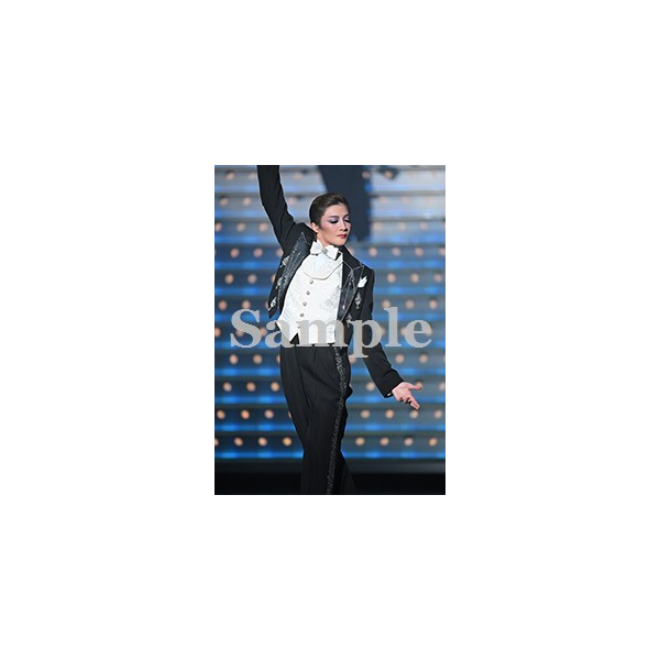 鳳月杏 舞台写真／月組大劇場公演『RYOFU』『水晶宮殿』