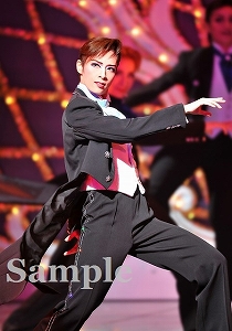 明日海 りお 舞台写真／月組大劇場公演『ベルサイユのばら』―オスカルとアンドレ編―