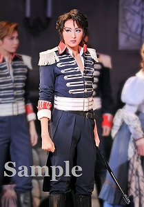 珠城 りょう 舞台写真／月組新人公演『ベルサイユのばら』―オスカルとアンドレ編―