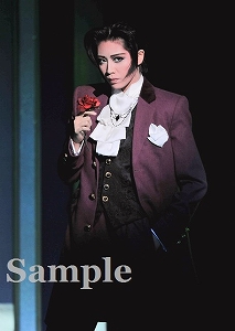 悠未 ひろ 舞台写真／宙組梅田芸術劇場シアター・ドラマシティ公演『逆転裁判3  検事マイルズ･エッジワース』