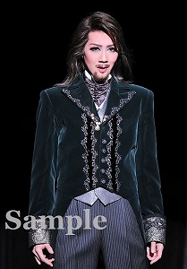 凰稀かなめ 舞台写真／宙組大劇場公演『モンテ・クリスト伯』『Amour de 99!! ―99年の愛―』