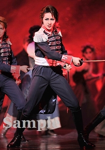 香綾 しずる 舞台写真／雪組大劇場公演『ベルサイユのばら』―フェルゼン編―