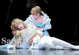 凰稀・早花 特別出演舞台写真／雪組大劇場公演『ベルサイユのばら』―フェルゼン編―