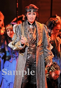 十輝いりす 舞台写真／星組大劇場公演『ロミオとジュリエット』