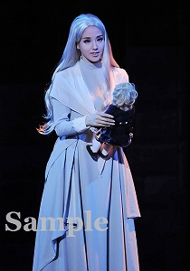 夢華 あみ 舞台写真／雪組新人公演『ベルサイユのばら』―フェルゼン編―