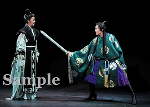 鳳月・夏美 舞台写真／月組バウホール公演『月雲（つきぐも）の皇子（みこ）』