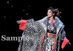蘭寿 とむ 舞台写真／花組東急シアターオーブ公演『戦国BASARA』