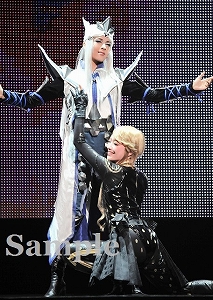 明日海・桜咲 舞台写真／花組東急シアターオーブ公演『戦国BASARA』