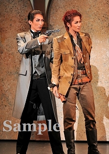 蓮水・七海 舞台写真／宙組バウホール公演『the WILD Meets the WILD』