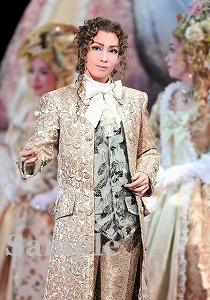 華形 ひかる 舞台写真／花組大劇場公演『愛と革命の詩（うた）―アンドレア・シェニエ―』『Mr. Swing!』