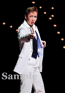 華形 ひかる 舞台写真／花組大劇場公演『愛と革命の詩（うた）―アンドレア・シェニエ―』『Mr. Swing!』