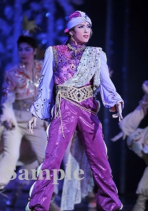 明日海 りお 舞台写真／花組大劇場公演『愛と革命の詩（うた）―アンドレア・シェニエ―』『Mr. Swing!』