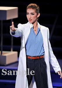 真風涼帆 舞台写真／星組梅田芸術劇場シアター・ドラマシティ公演『日のあたる方（ほう）へ　―私という名の他者―』