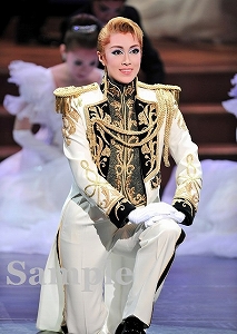 北翔海莉 舞台写真／月組梅田芸術劇場シアター・ドラマシティ公演『THE MERRY WIDOW』