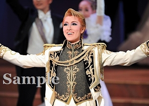 北翔海莉 舞台写真／月組梅田芸術劇場シアター・ドラマシティ公演『THE MERRY WIDOW』