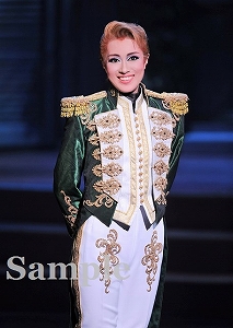 北翔海莉 舞台写真／月組梅田芸術劇場シアター・ドラマシティ公演『THE MERRY WIDOW』