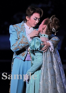 凪七・琴音 舞台写真／月組梅田芸術劇場シアター・ドラマシティ公演『THE MERRY WIDOW』