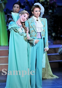 凪七・咲妃 舞台写真／月組梅田芸術劇場シアター・ドラマシティ公演『THE MERRY WIDOW』