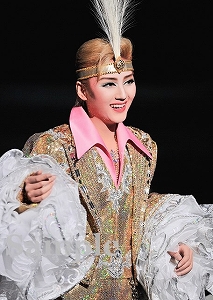 芹香 斗亜 舞台写真／花組宝塚バウホール公演『New Wave! ―花―』