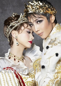 柚希礼音 ２Lスチール２枚組／星組公演『眠らない男・ナポレオン ―愛と栄光の涯（はて）に―』