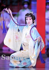 凪七 瑠海 舞台写真／月組大劇場公演『宝塚をどり』『明日への指針 ―センチュリー号の航海日誌―』『TAKARAZUKA 花詩集100!!』