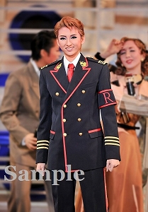 凪七 瑠海 舞台写真／月組大劇場公演『宝塚をどり』『明日への指針 ―センチュリー号の航海日誌―』『TAKARAZUKA 花詩集100!!』