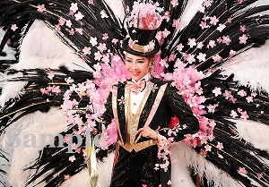 柚希 礼音 特別出演舞台写真／月組大劇場公演『宝塚をどり』『明日への指針 ―センチュリー号の航海日誌―』『TAKARAZUKA 花詩集100!!』