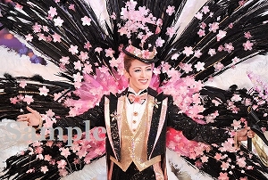 蘭寿 とむ ポケットスチール／月組大劇場公演『宝塚をどり』『明日への指針 ―センチュリー号の航海日誌―』『TAKARAZUKA 花詩集100!!』