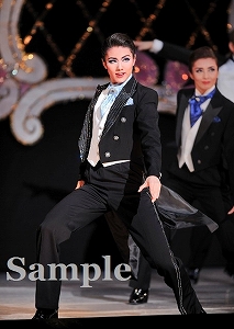 彩風咲奈 舞台写真／雪組全国ツアー公演『ベルサイユのばら ―オスカルとアンドレ編―』