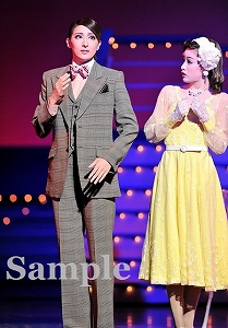 珠城・叶羽 舞台写真／月組新人公演『明日への指針 ―センチュリー号の航海日誌―』『TAKARAZUKA 花詩集100!!』