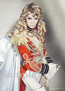 凰稀かなめ ２Lスチール／宙組公演『ベルサイユのばら ―オスカル編―』