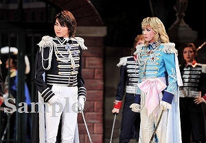 凰稀・朝夏 舞台写真／宙組大劇場公演『ベルサイユのばら ―オスカル編―』