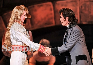 凰稀・蓮水 舞台写真／宙組大劇場公演『ベルサイユのばら ―オスカル編―』