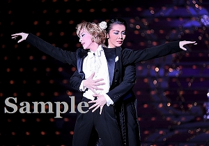 凰稀・緒月 役替わり舞台写真／宙組大劇場公演『ベルサイユのばら ―オスカル編―』