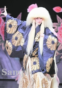 龍 真咲 舞台写真／月組東京公演『宝塚をどり』『明日への指針 ―センチュリー号の航海日誌―』『TAKARAZUKA 花詩集100!!』