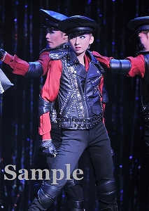 凪七 瑠海 舞台写真／月組東京公演『宝塚をどり』『明日への指針 ―センチュリー号の航海日誌―』『TAKARAZUKA 花詩集100!!』