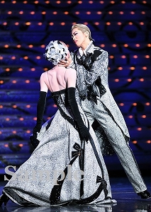 龍 愛希 舞台写真／月組東京公演『宝塚をどり』『明日への指針 ―センチュリー号の航海日誌―』『TAKARAZUKA 花詩集100!!』