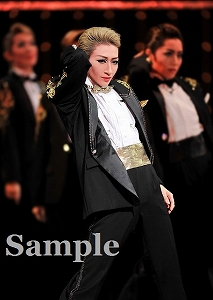 未涼 亜希 舞台写真／「壮 一帆サヨナラショー」