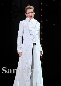 未涼 亜希 舞台写真／「壮 一帆サヨナラショー」