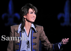 朝夏まなと 舞台写真／宙組東京公演『ベルサイユのばら ―オスカル編―』