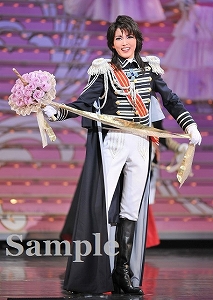 朝夏まなと 舞台写真／宙組東京公演『ベルサイユのばら ―オスカル編―』