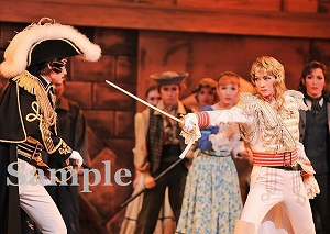 凰稀・寿 舞台写真／宙組東京公演『ベルサイユのばら ―オスカル編―』