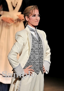 柚香 光 舞台写真／花組宝塚バウホール公演『ノクターン ―遠い夏の日の記憶―』