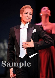 柚香 光 舞台写真／花組宝塚バウホール公演『ノクターン ―遠い夏の日の記憶―』