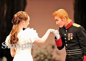 華耀・水美 舞台写真／花組宝塚バウホール公演『ノクターン ―遠い夏の日の記憶―』