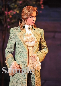 明日海りお 舞台写真／花組中日劇場公演『ベルサイユのばら ―フェルゼンとマリー・アントワネット編―』