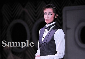 轟 悠 舞台写真／星組大劇場公演『The Lost Glory ―美しき幻影? 』『パッショネイト宝塚！』