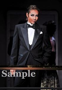 柚希礼音 舞台写真／星組大劇場公演『The Lost Glory ―美しき幻影? 』『パッショネイト宝塚！』