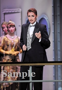 十輝いりす 舞台写真／星組大劇場公演『The Lost Glory ―美しき幻影? 』『パッショネイト宝塚！』